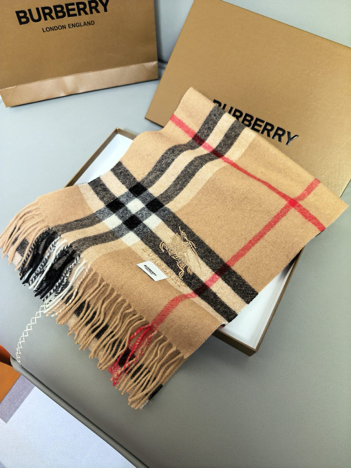 Scarf product detail