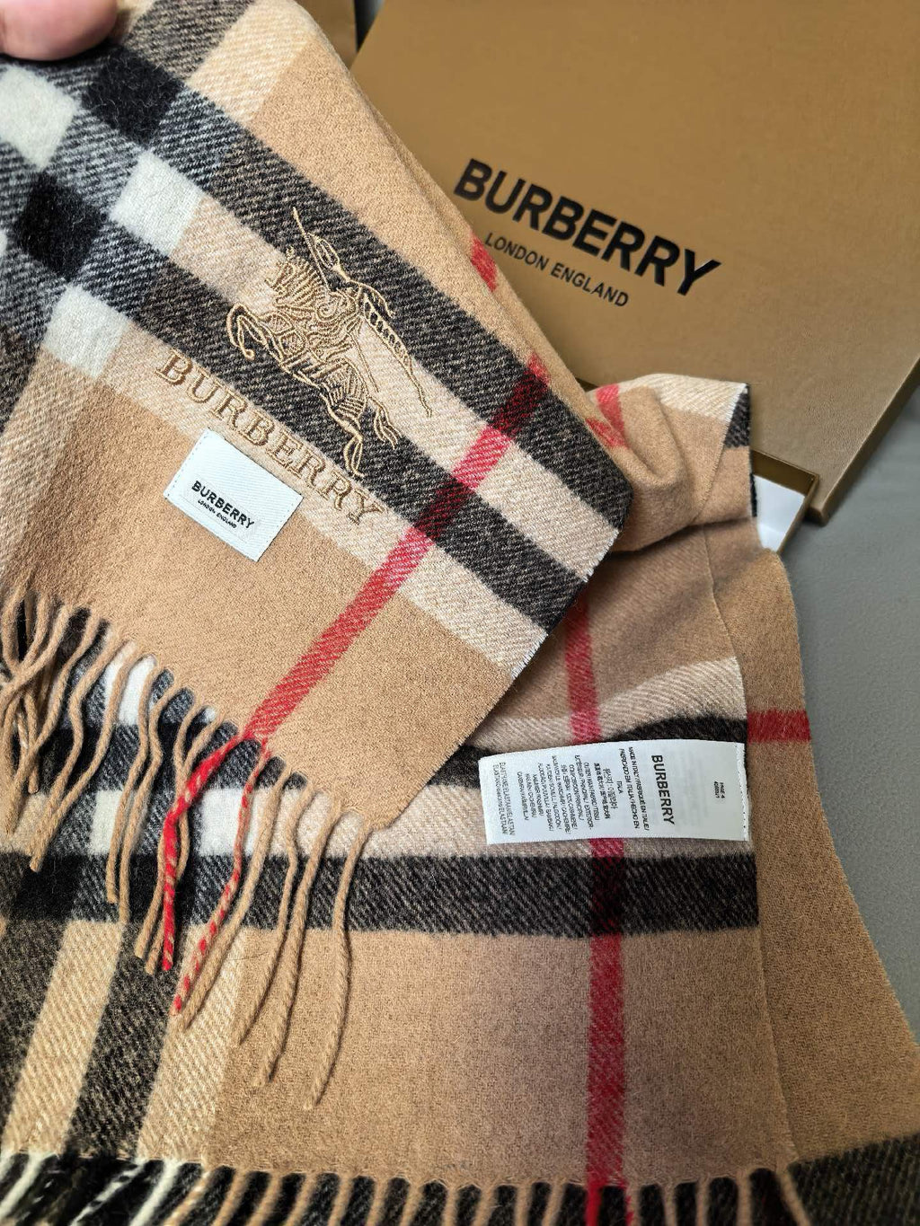 Scarf product detail