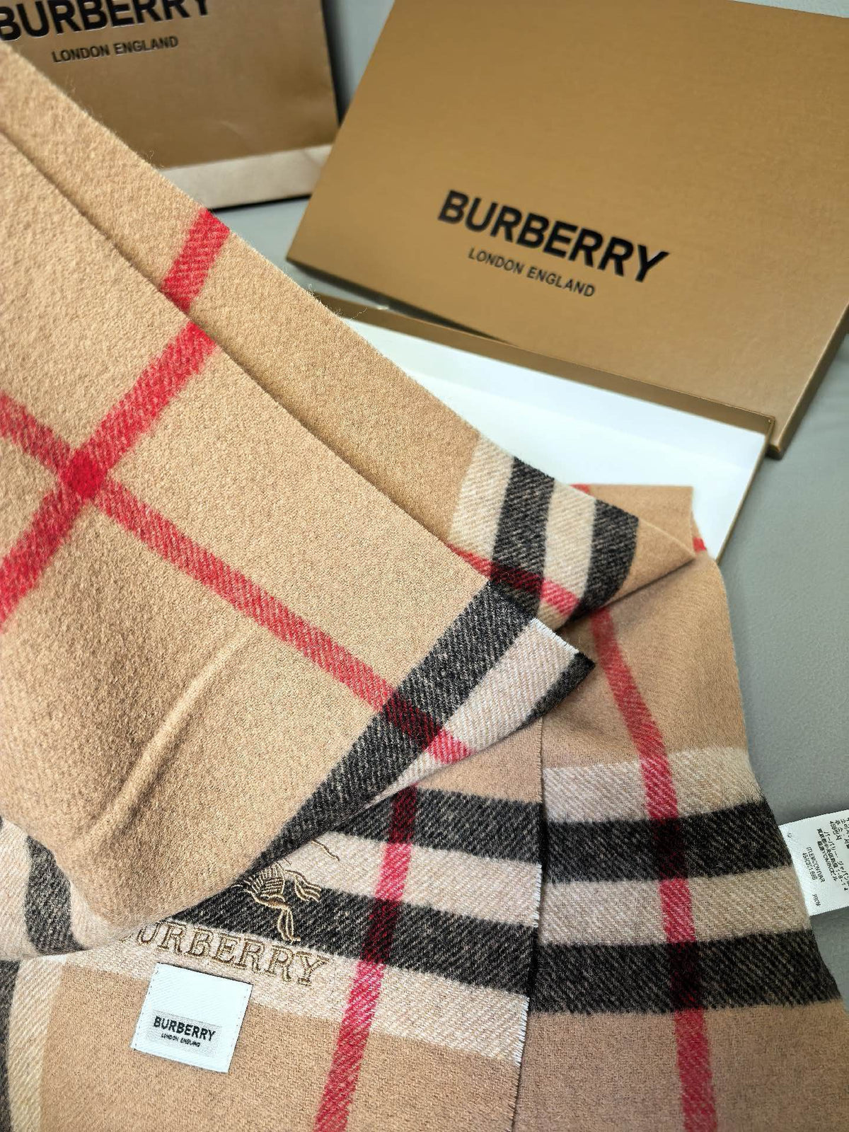 Scarf product detail