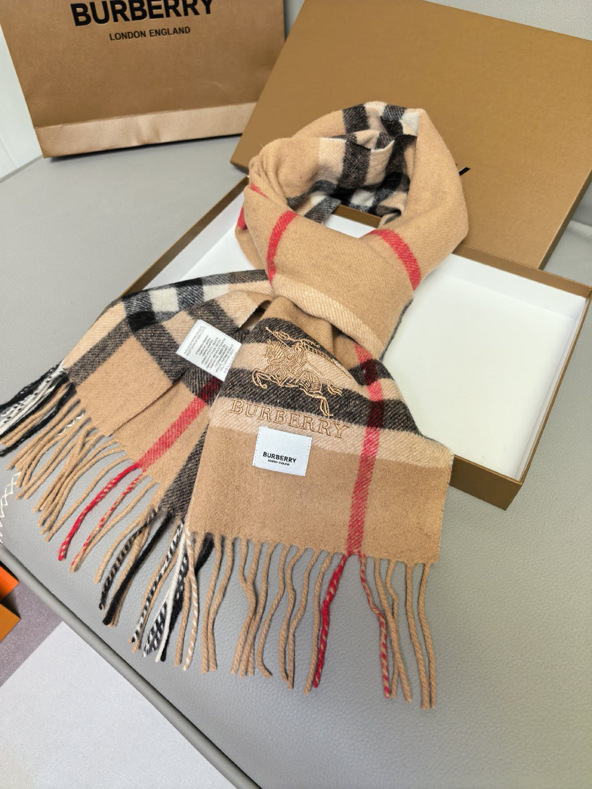 Scarf product detail