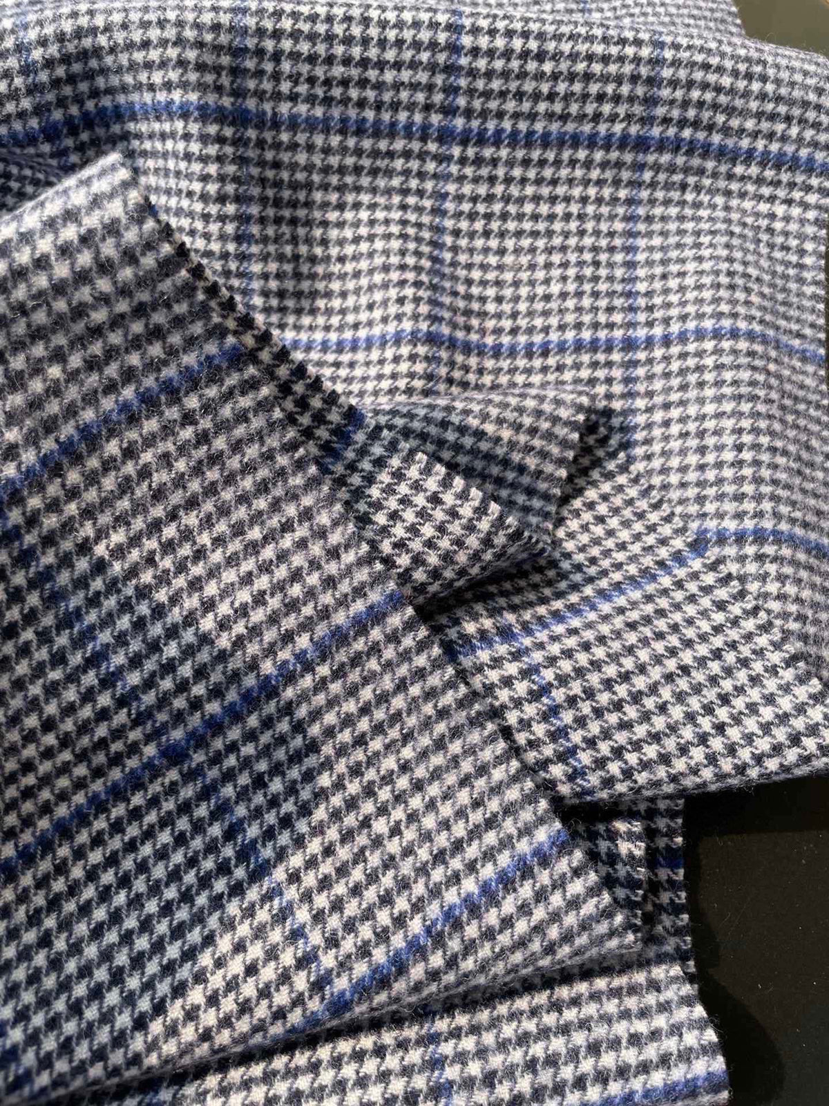 Scarf product detail