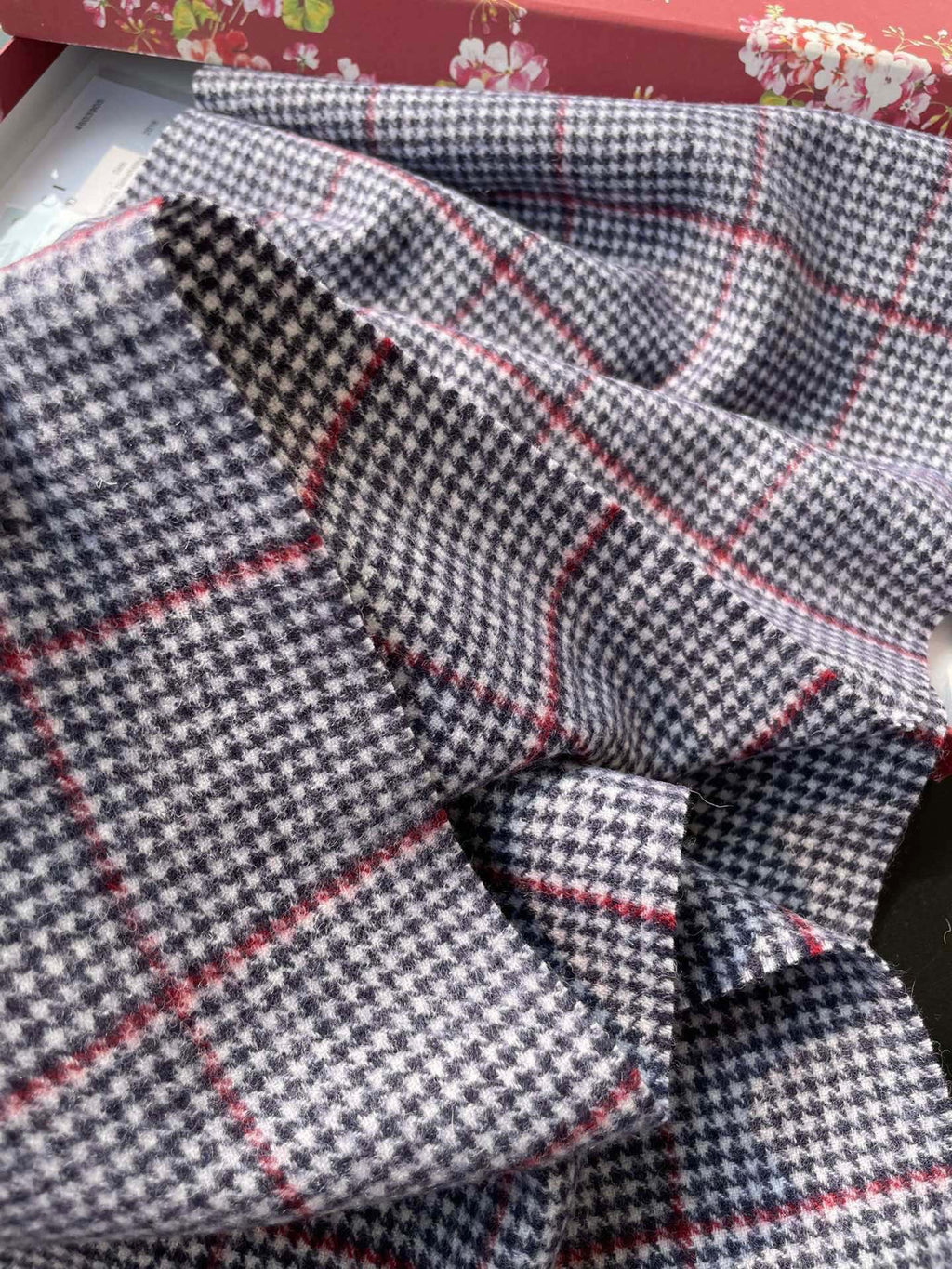 Scarf product detail