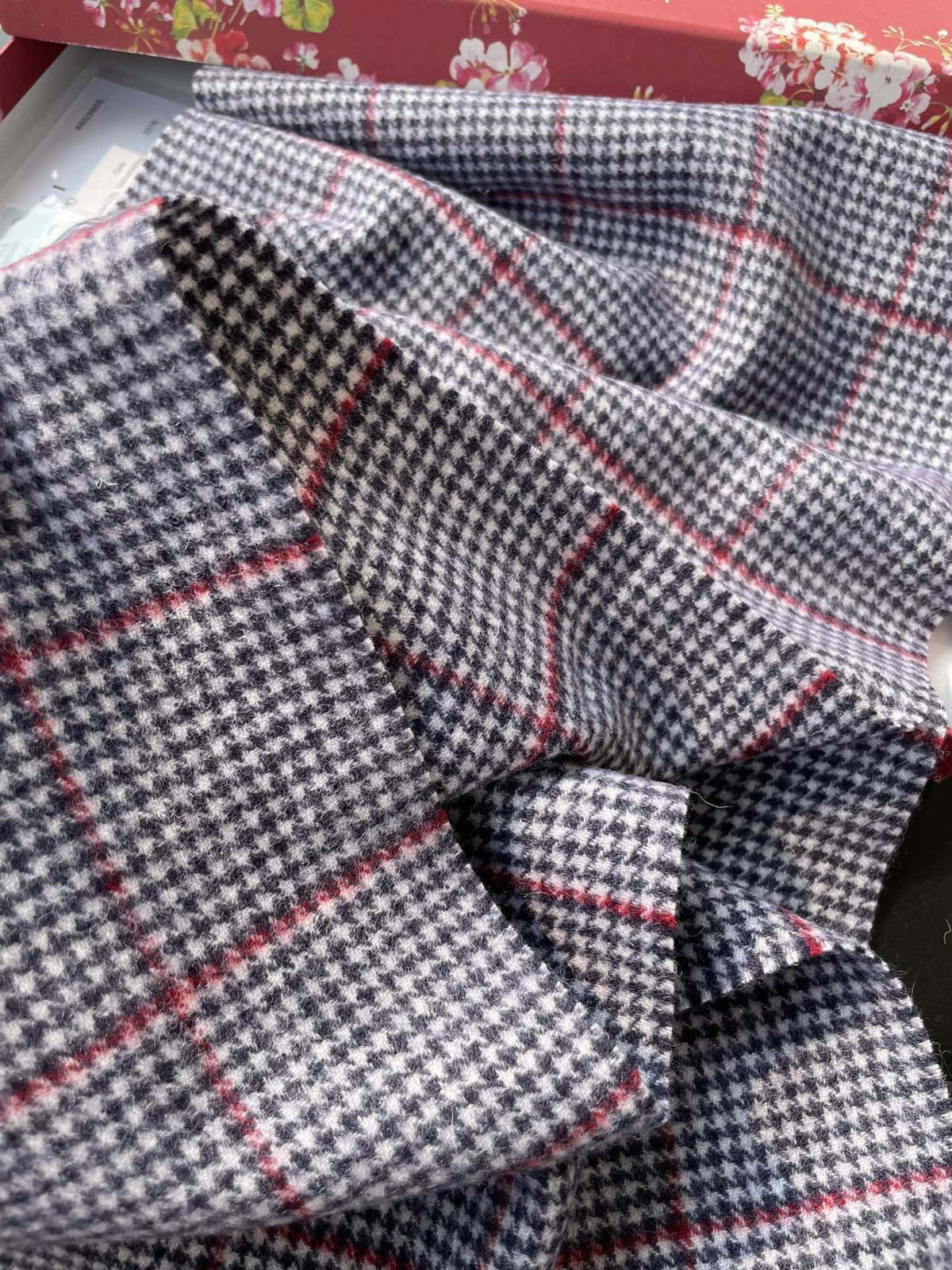 Scarf product detail