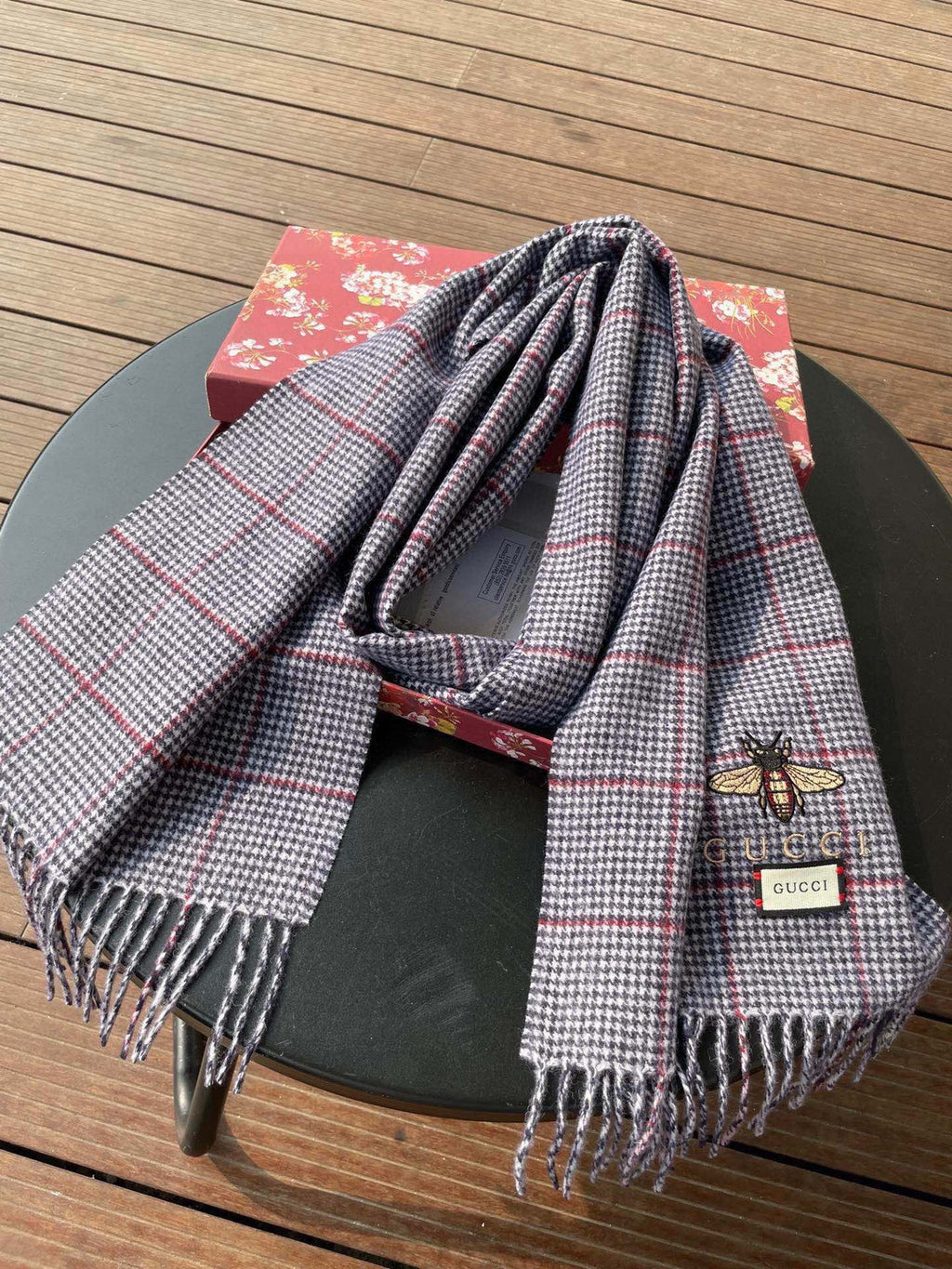 Scarf product detail
