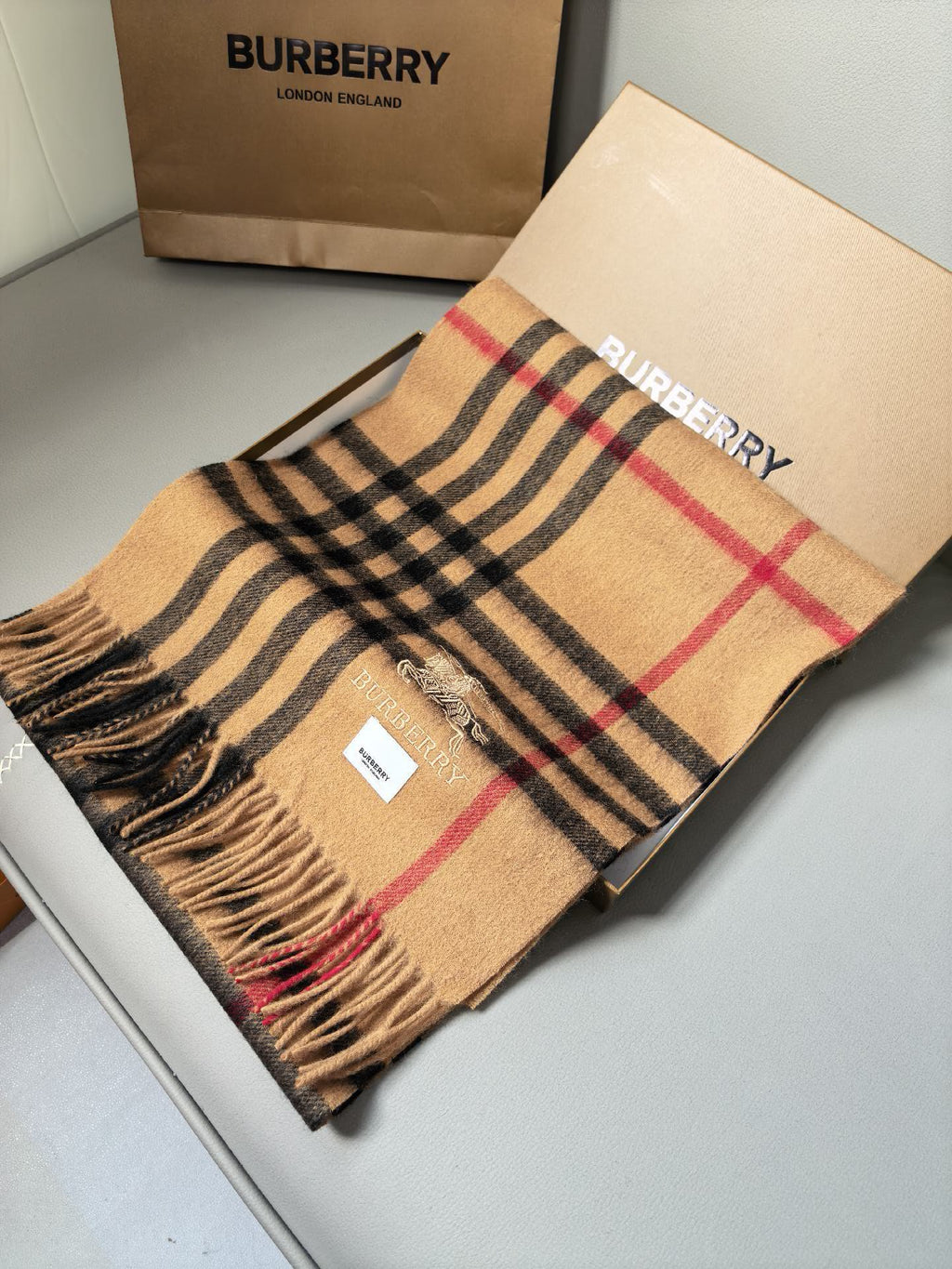 Scarf product detail