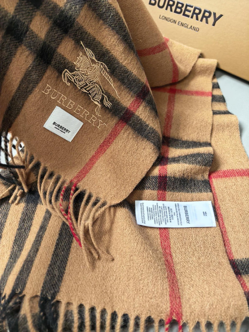 Scarf product detail