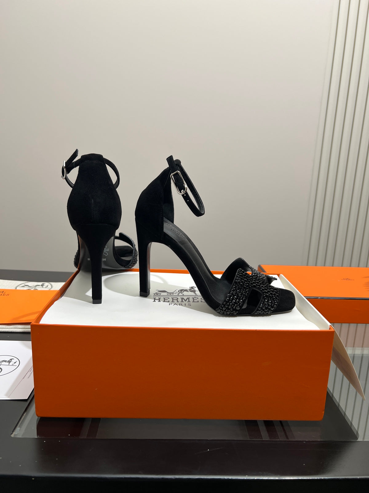Cutout Ankle-Strap Block-Heel Sandals — product photo 18