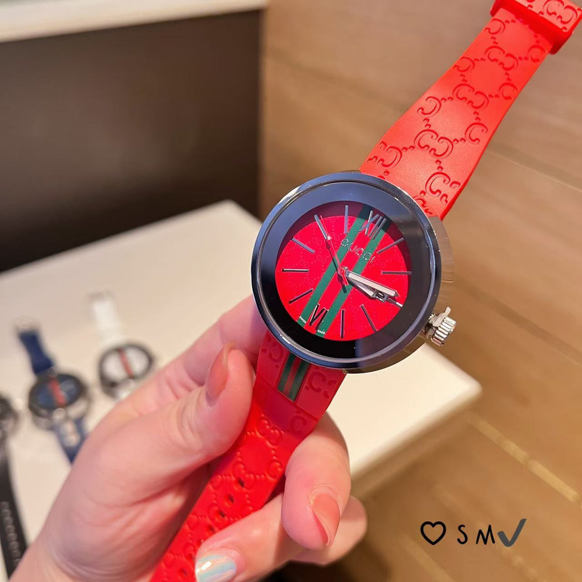 Striped Dial Silicone Strap Quartz Watch