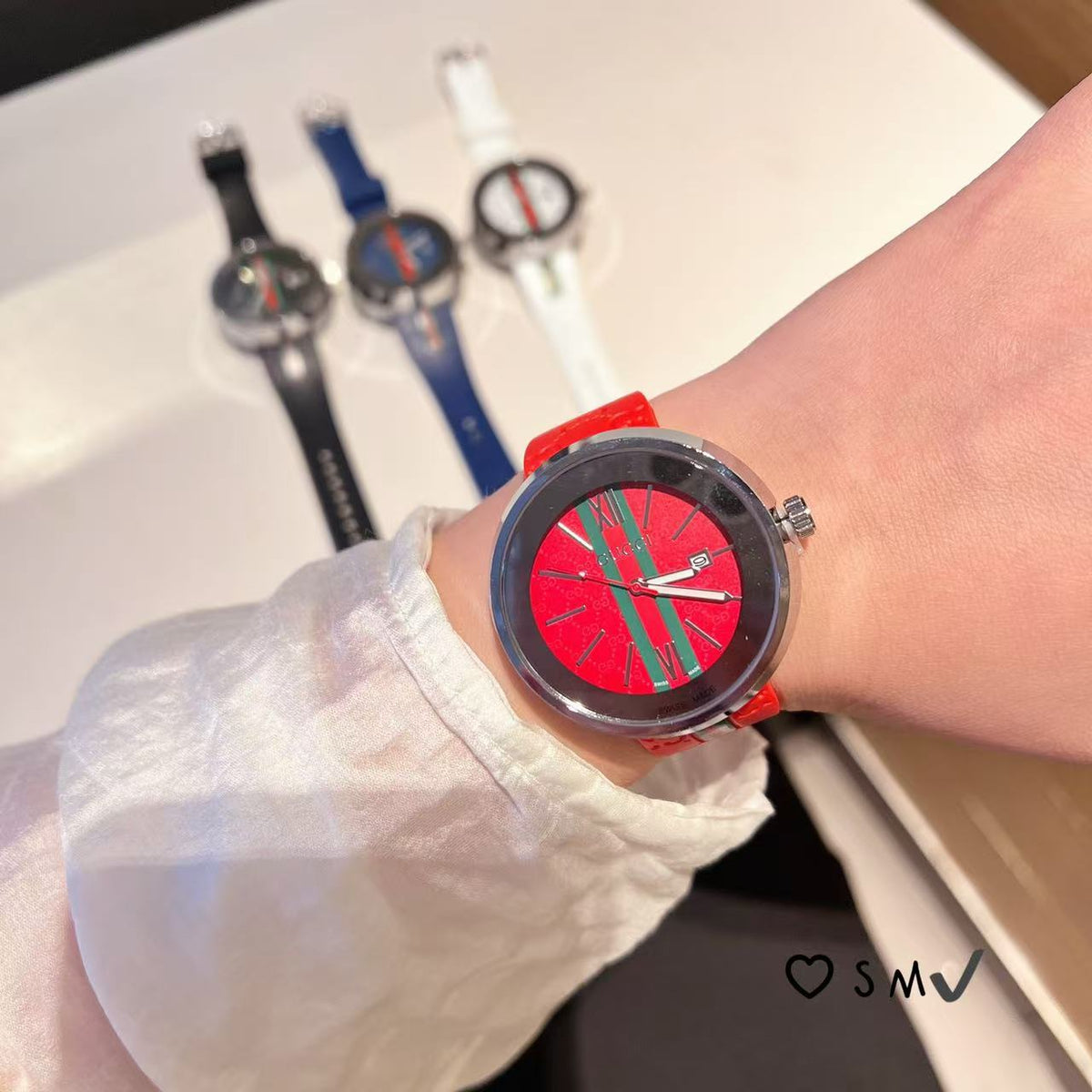 Striped Dial Silicone Strap Quartz Watch