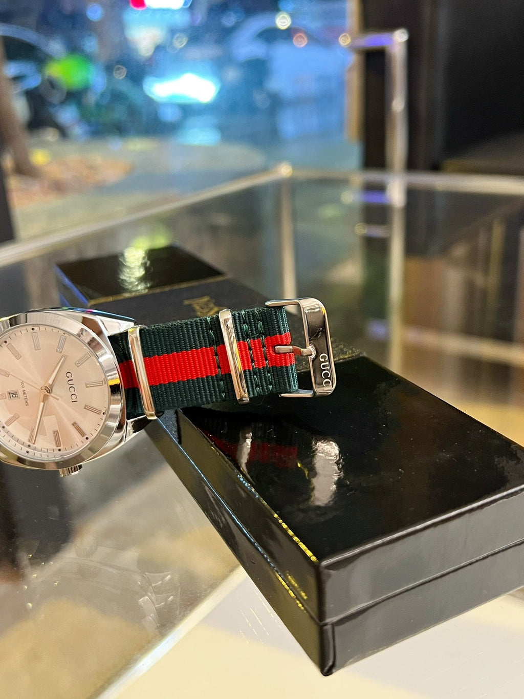 Striped Strap Round Dial Quartz Watch