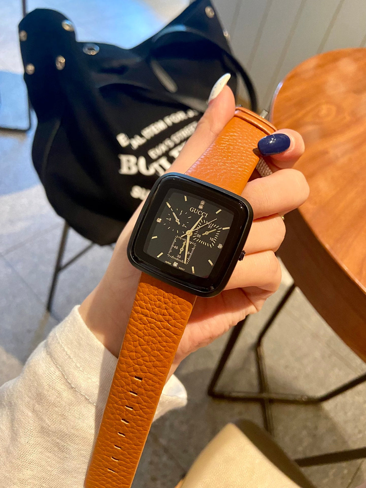 Minimal Square Dial Leather Strap Quartz Watch