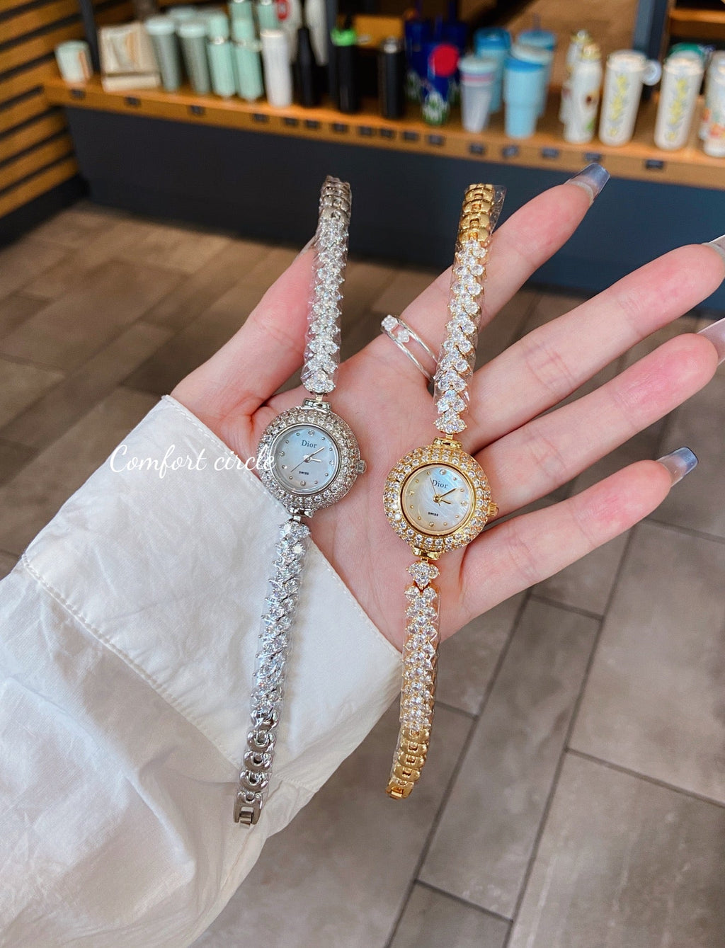 Pearl-Style Round Dial Bracelet Quartz Watch