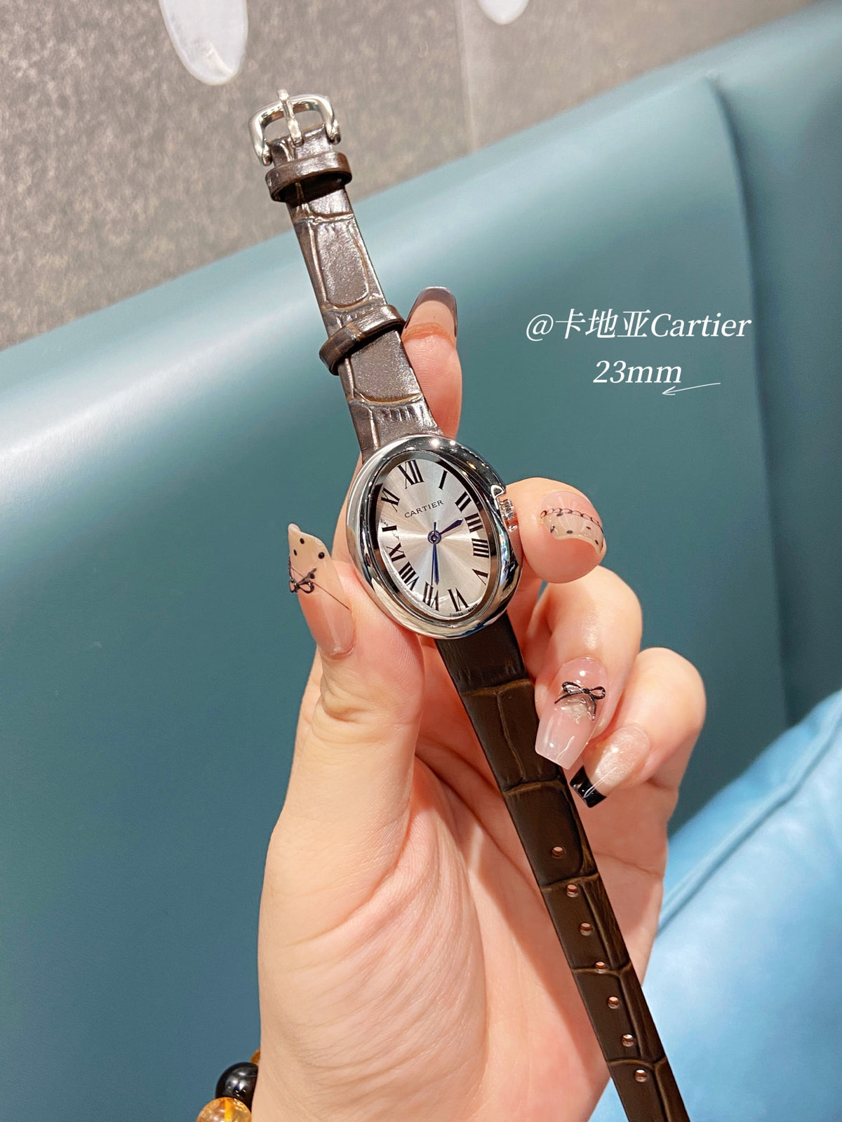 Oval Dial Leather-Look Strap Quartz Watch