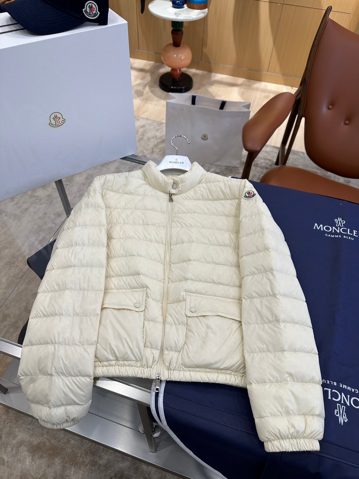 Women's Short Stand-Collar Down Jacket