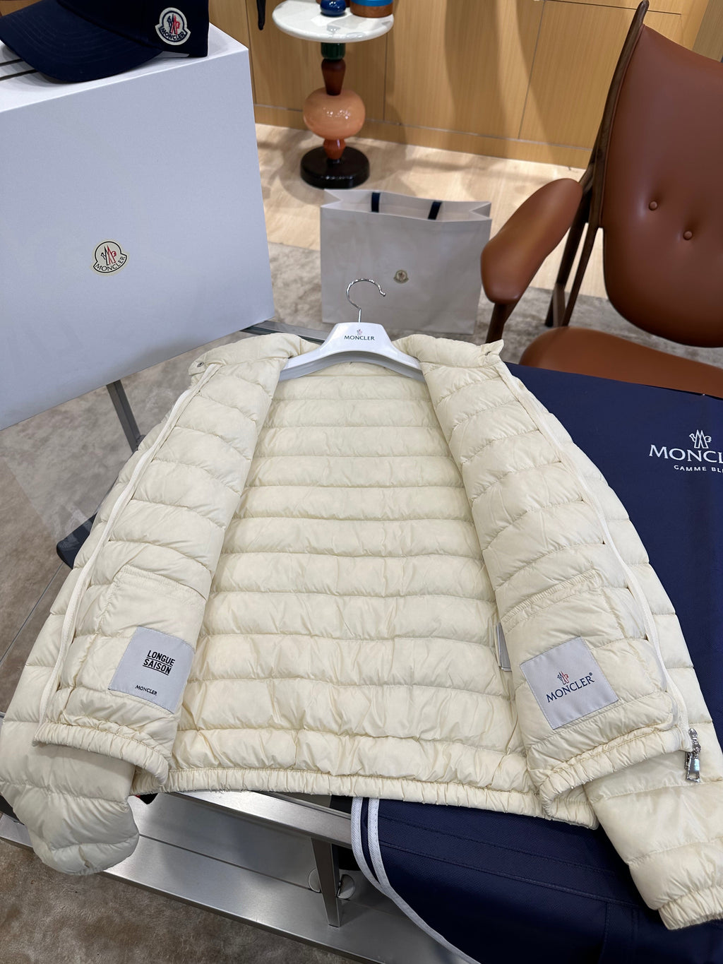 Women's Short Stand-Collar Down Jacket