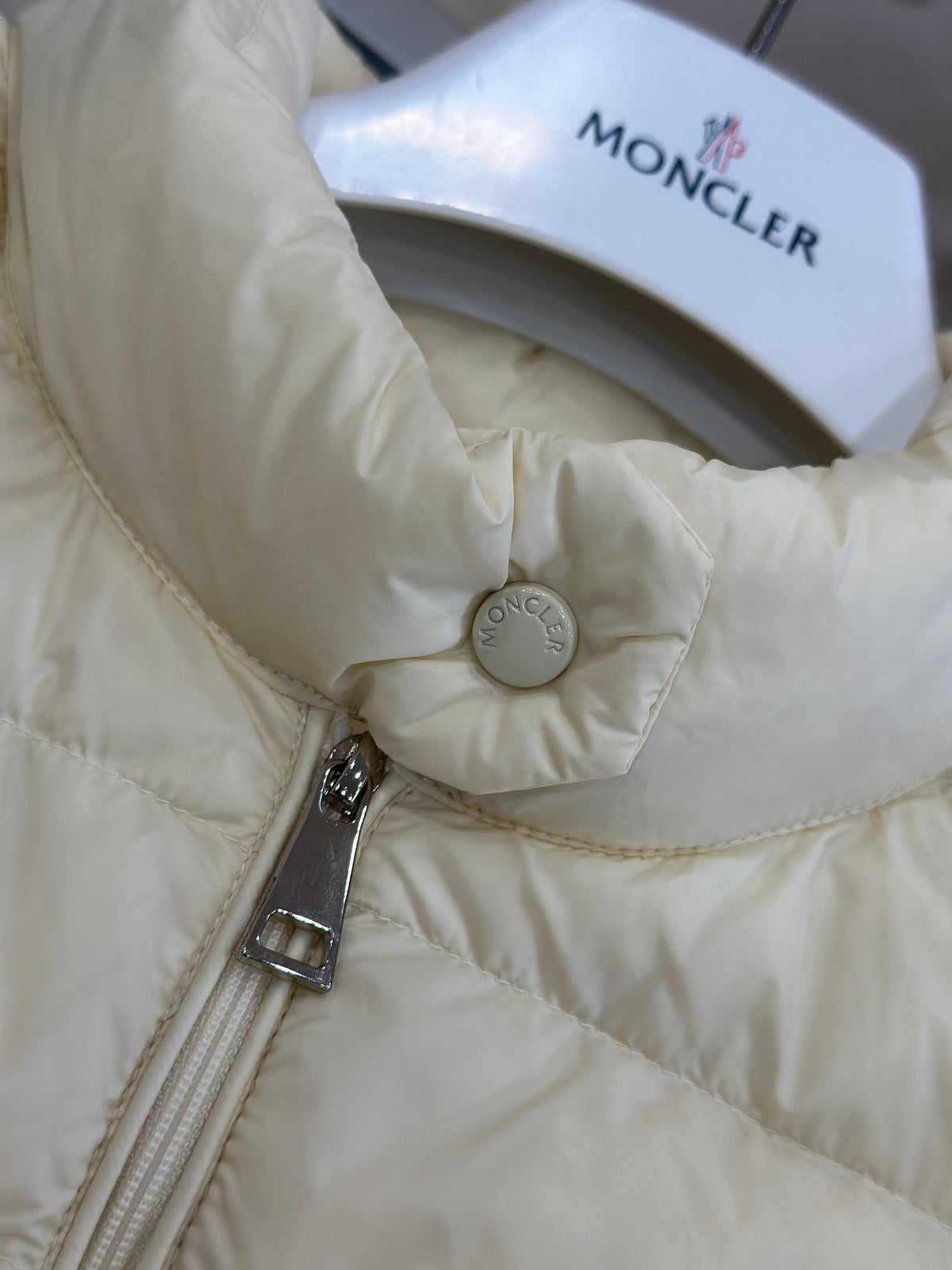 Women's Short Stand-Collar Down Jacket