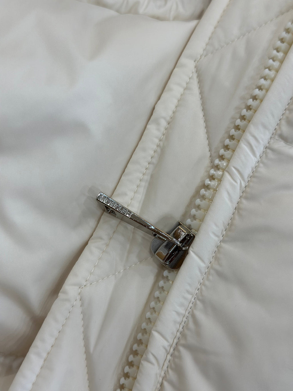 Women's Textured Knit-Panel Down Jacket